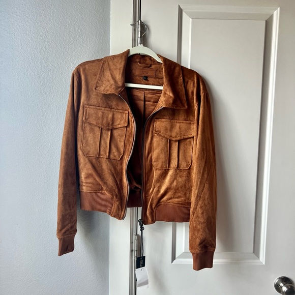 ❌SOLD❌ {Blank NYC} Camel Suede Bomber Jacket - Picture 3 of 7